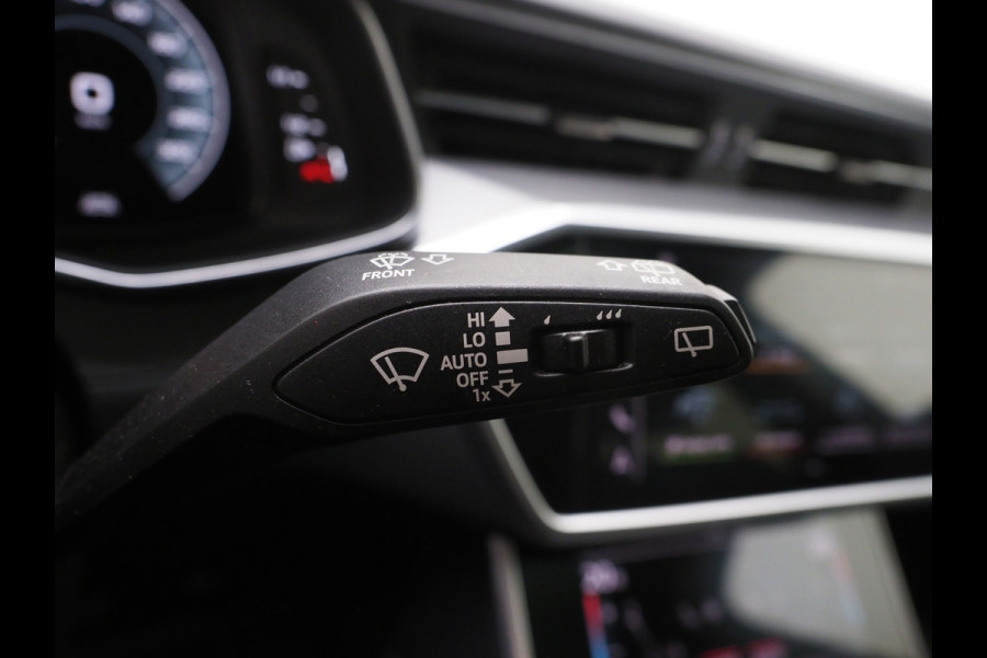 Audi A6 Avant 55 TFSI e quattro Competition Full Black | Panoramadak | Leder | B&O Audio | Camera | Stoelverwarming | Cruise | Carplay
