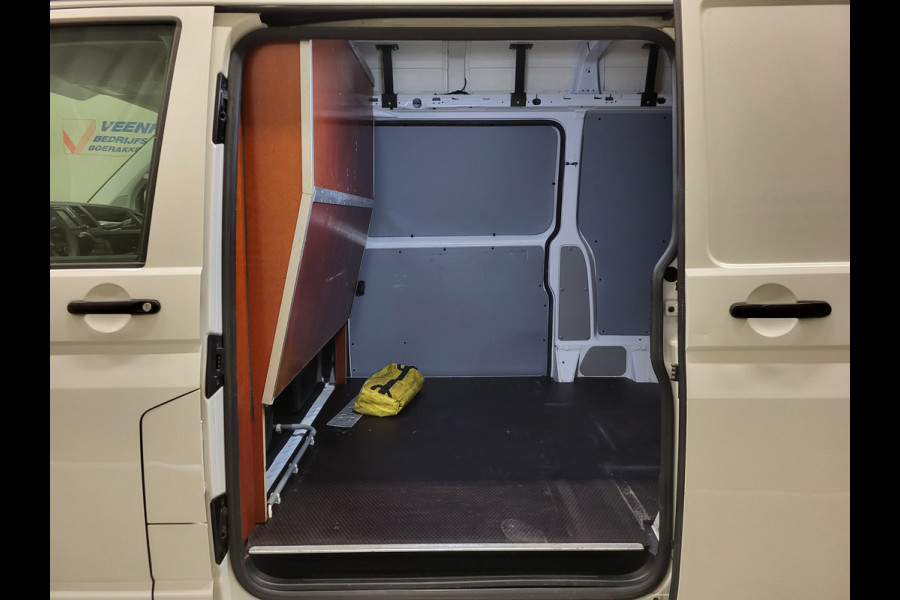 Volkswagen Transporter 2.0TDI 150pk L2/H2 Automaat Euro 6!