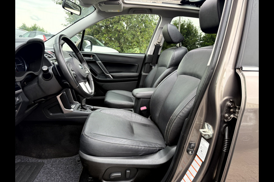 Subaru Forester 2.0 Premium NL. Auto, Vol Opties.