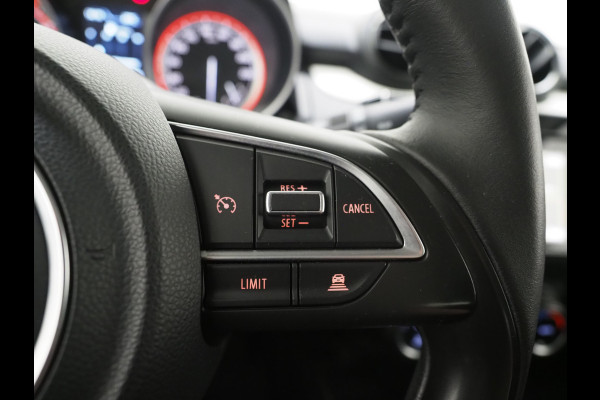 Suzuki Swift 1.0 Style Smart Hybrid | Camera | Stoelverwarming | Keyless | Adaptive Cruise | Climate | LED | Carplay
