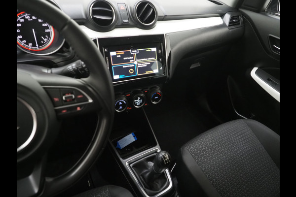 Suzuki Swift 1.0 Style Smart Hybrid | Camera | Stoelverwarming | Keyless | Adaptive Cruise | Climate | LED | Carplay