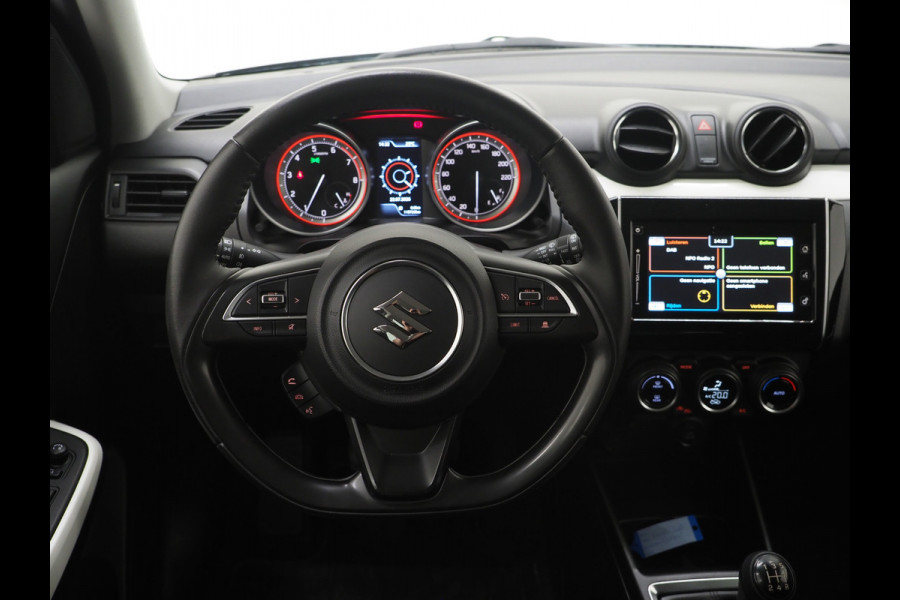 Suzuki Swift 1.0 Style Smart Hybrid | Camera | Stoelverwarming | Keyless | Adaptive Cruise | Climate | LED | Carplay