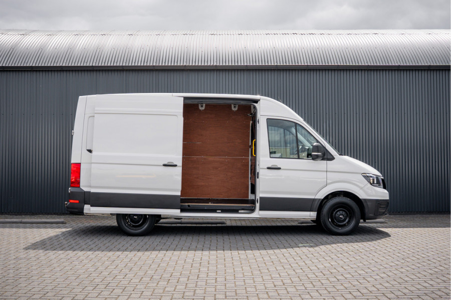 MAN TGE 2.0 TDI | L3H3 | 140 PK | 3-Zits | Trekhaak 3.0T | 1e Eigenaar | Camera | Carplay | Cruise | Airco | Trekhaak