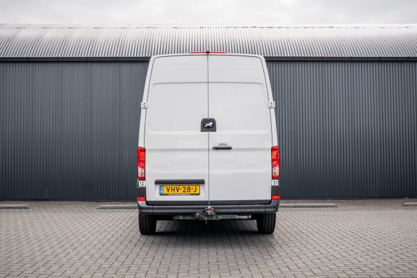MAN TGE 2.0 TDI | L3H3 | 140 PK | 3-Zits | Trekhaak 3.0T | 1e Eigenaar | Camera | Carplay | Cruise | Airco | Trekhaak