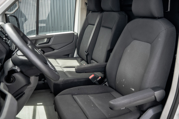 MAN TGE 2.0 TDI | L3H3 | 140 PK | 3-Zits | Trekhaak 3.0T | 1e Eigenaar | Camera | Carplay | Cruise | Airco | Trekhaak