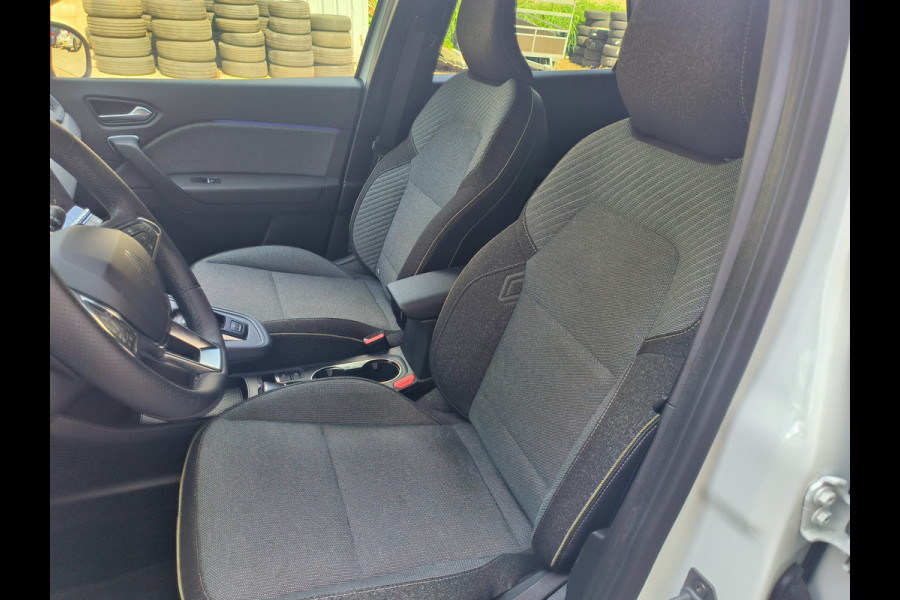 Renault Captur 1.3 mild hybrid 140 EDC techno Rijklaar + fabrieksgarantie Henk Jongen Auto's in Helmond,  al 50 jaar service zoals 't hoort!