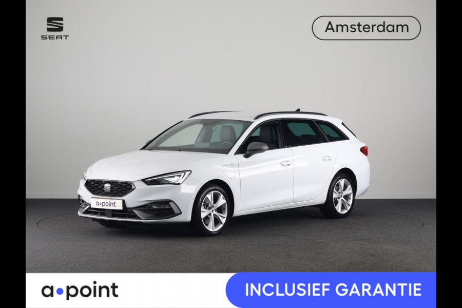 Seat Leon Sportstourer 1.5 TSI e-Hybrid FR PHEV First Edition 204 pk Automaat | Verlengde garantie | Navigatie | Parkeersensoren (Park assist) | Achteruitrijcamera | Adaptieve cruise control | Matrix LED koplampen |