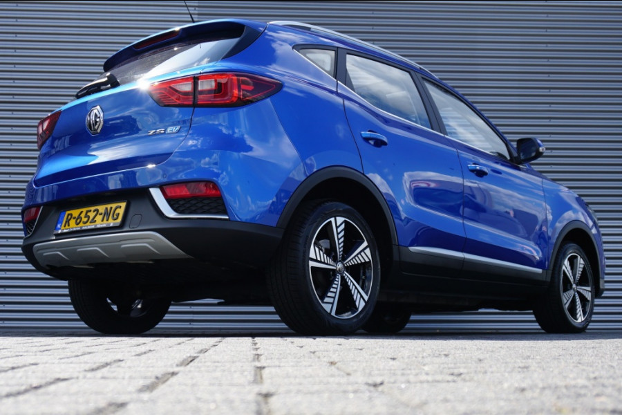 MG Mg Zs EV Luxury 45 KWH | LEDER | SCHUIFDAK | CAMERA | SNELLADER