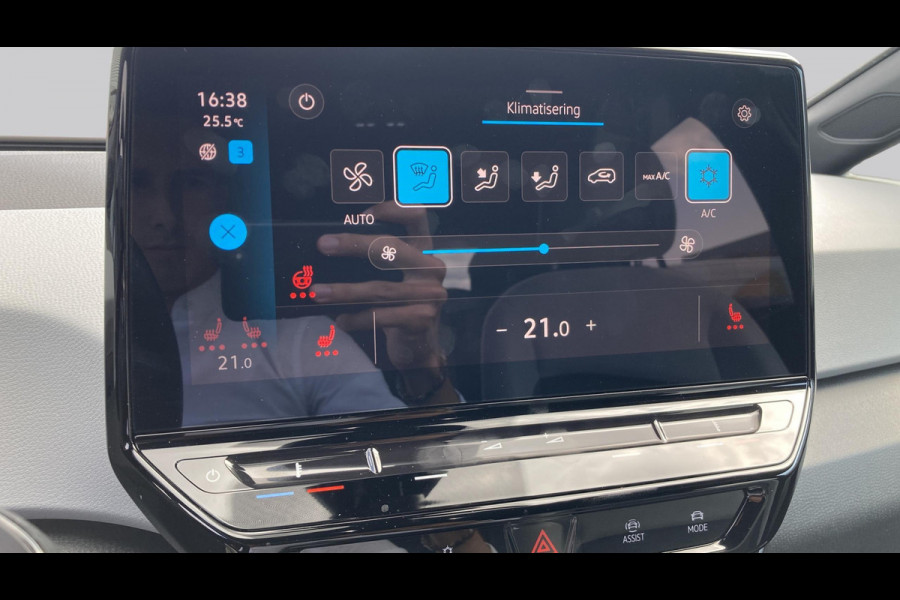 Volkswagen ID.3 Business 58 kWh 204pk | Camera | Stoelverwarming | IQ light | Carplay