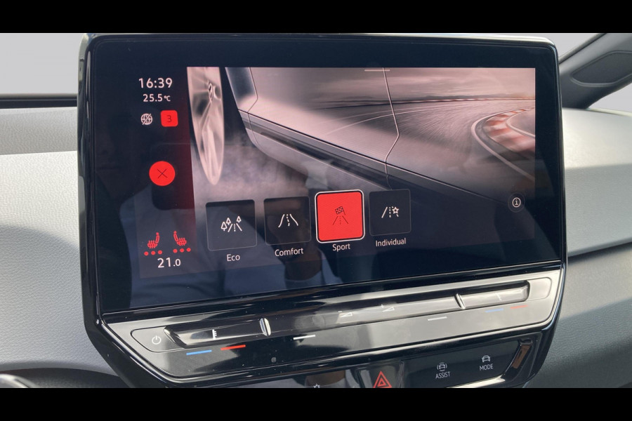 Volkswagen ID.3 Business 58 kWh 204pk | Camera | Stoelverwarming | IQ light | Carplay