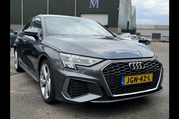Audi A3 Sportback 35 TFSI S edition | 3X S-LINE IN & EXTERIEUR + ONDERSTEL | MILD-HYBRIDE  | NAVI + CARPLAY | STOELVERWARMING | CAMERA | ALL SEASON BANDEN | FULL LED | RIJKLAAR MET 12 MND BOVAG GARANTIE |