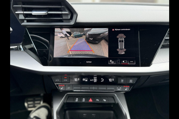 Audi A3 Sportback 35 TFSI S edition | 3X S-LINE IN & EXTERIEUR + ONDERSTEL | MILD-HYBRIDE  | NAVI + CARPLAY | STOELVERWARMING | CAMERA | ALL SEASON BANDEN | FULL LED | RIJKLAAR MET 12 MND BOVAG GARANTIE |