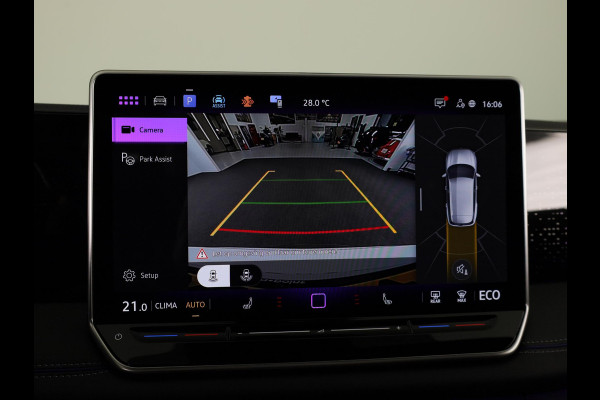 Volkswagen Tiguan 1.5 eHybrid R-Line Edition 204PK | Automaat (DSG) | Black Style | Panoramadak | 20 Inch