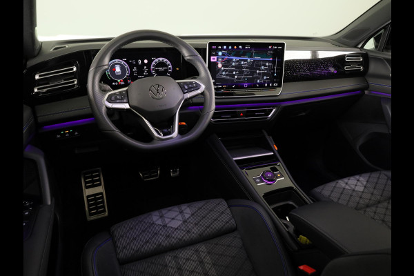 Volkswagen Tiguan 1.5 eHybrid R-Line Edition 204PK | Automaat (DSG) | Black Style | Panoramadak | 20 Inch