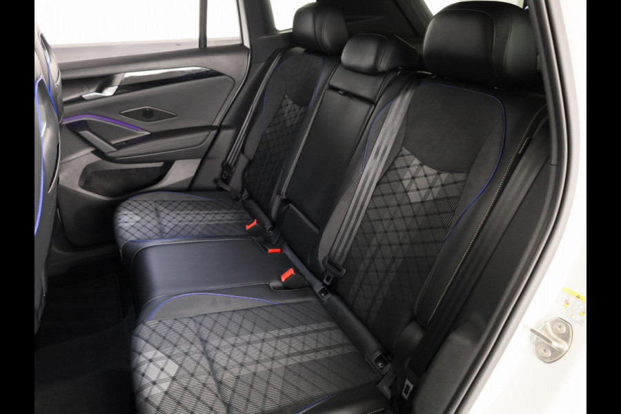 Volkswagen Tiguan 1.5 eHybrid R-Line Edition 204PK | Automaat (DSG) | Black Style | Panoramadak | 20 Inch
