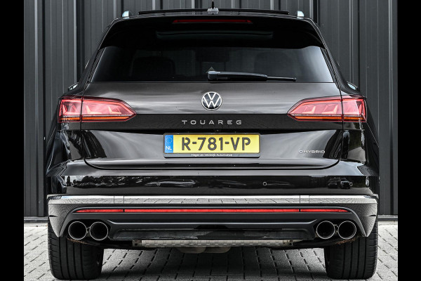 Volkswagen Touareg 3.0 TSi eHybrid 4MOTION | Panoramadak | Night Vision | Luchtvering | Massagestoelen + Ventilatie | Dynaudio | HUD | 360 Camera | Ambiance Interieur | Trekhaak | Soft Close | Stoelverwarming V+A |