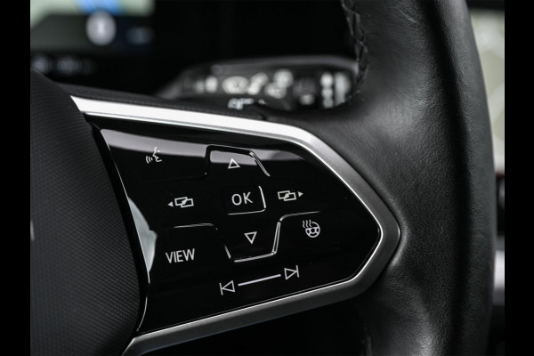 Volkswagen Touareg 3.0 TSi eHybrid 4MOTION | Panoramadak | Night Vision | Luchtvering | Massagestoelen + Ventilatie | Dynaudio | HUD | 360 Camera | Ambiance Interieur | Trekhaak | Soft Close | Stoelverwarming V+A |