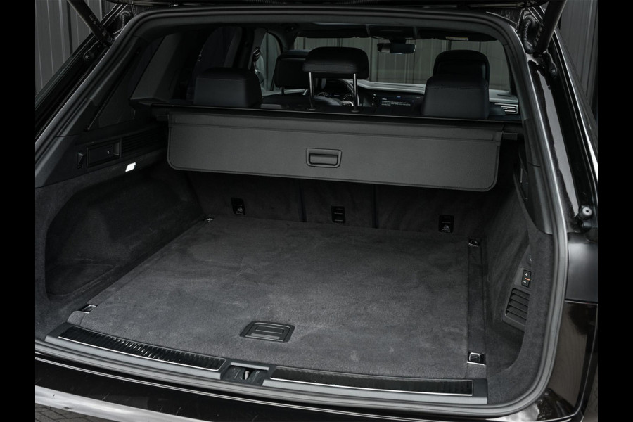 Volkswagen Touareg 3.0 TSi eHybrid 4MOTION | Panoramadak | Night Vision | Luchtvering | Massagestoelen + Ventilatie | Dynaudio | HUD | 360 Camera | Ambiance Interieur | Trekhaak | Soft Close | Stoelverwarming V+A |