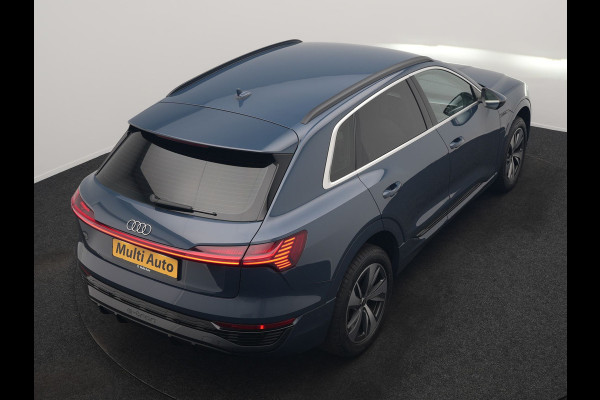 Audi Q8 e-tron 55 quattro S Line 114 kWh 408pk Dealer O.H | Trekhaak Afn. | Adaptive Cruise | Camera | Head Up | Matrix LED | Lederen Sportstoelen Memory & Ventilatie | Apple Carplay | Virtual | Stoelverwarming | Navigatie | DAB | 20"L.M |