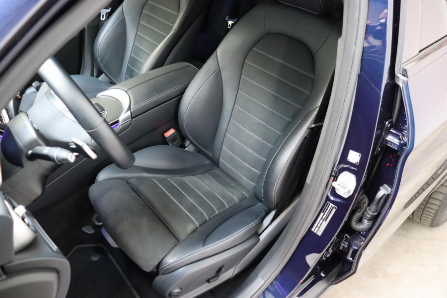 Mercedes-Benz GLC Coupé 300e 4MATIC AMG-Line Automaat / Burmester / Nightpakket / Rijassistentiepakket Plus / Sportonderstel / Stoelverwaming / Achteruitrijcamera / Elektrischverstelbare stoelen / LED / Navigatiesysteem / Leder