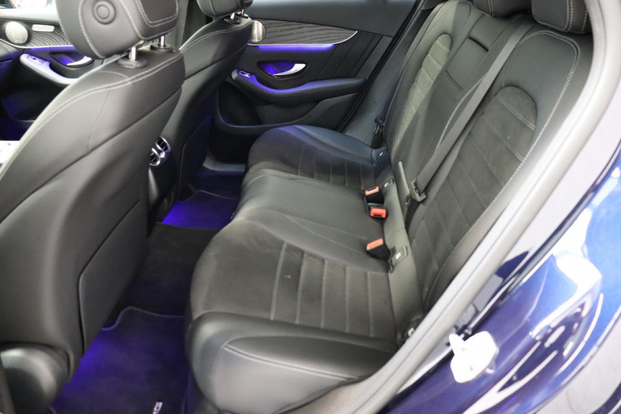 Mercedes-Benz GLC Coupé 300e 4MATIC AMG-Line Automaat / Burmester / Nightpakket / Rijassistentiepakket Plus / Sportonderstel / Stoelverwaming / Achteruitrijcamera / Elektrischverstelbare stoelen / LED / Navigatiesysteem / Leder