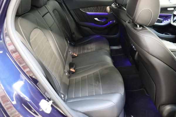 Mercedes-Benz GLC Coupé 300e 4MATIC AMG-Line Automaat / Burmester / Nightpakket / Rijassistentiepakket Plus / Sportonderstel / Stoelverwaming / Achteruitrijcamera / Elektrischverstelbare stoelen / LED / Navigatiesysteem / Leder