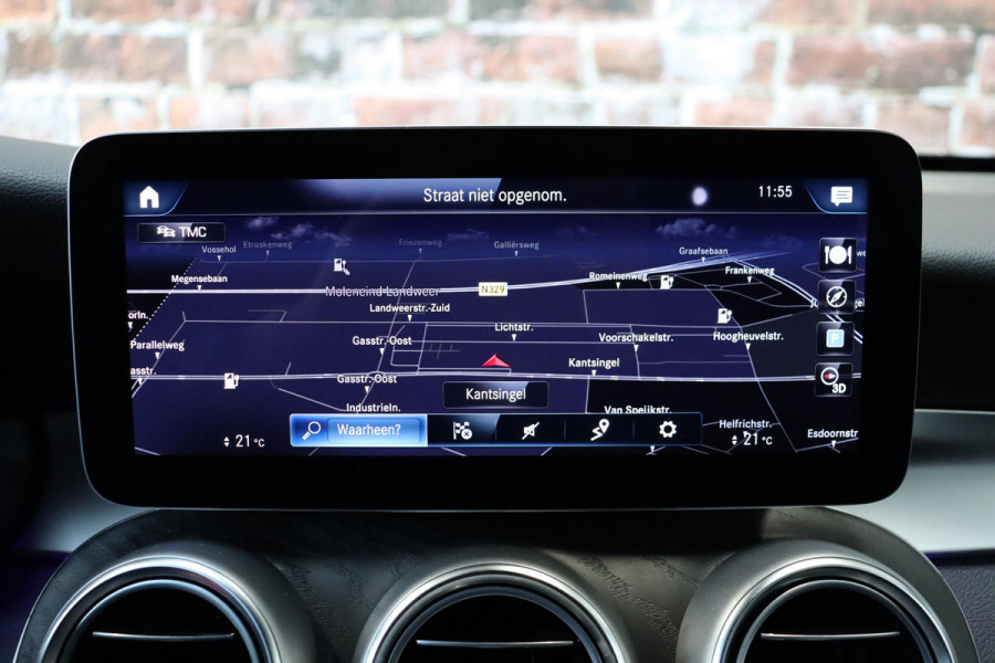 Mercedes-Benz GLC Coupé 300e 4MATIC AMG-Line Automaat / Burmester / Nightpakket / Rijassistentiepakket Plus / Sportonderstel / Stoelverwaming / Achteruitrijcamera / Elektrischverstelbare stoelen / LED / Navigatiesysteem / Leder