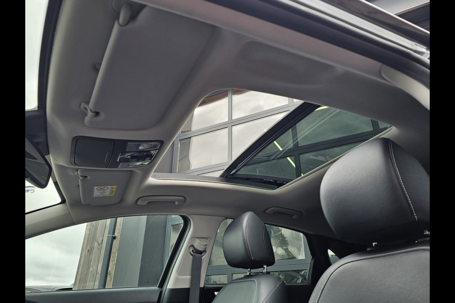 Kia Ceed 1.4 T-GDi ExecutiveLine | Navi | Pano | Trekhaak | Leer | Stoelverwarming | Keyless | Elek. stoelen |