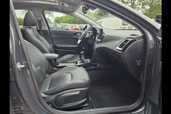 Kia Ceed 1.4 T-GDi ExecutiveLine | Navi | Pano | Trekhaak | Leer | Stoelverwarming | Keyless | Elek. stoelen |