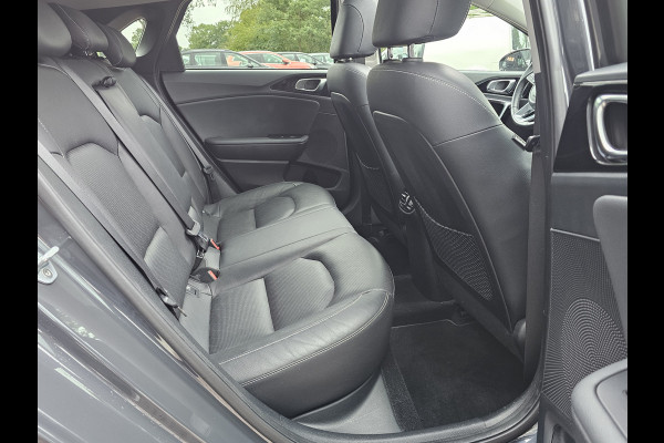 Kia Ceed 1.4 T-GDi ExecutiveLine | Navi | Pano | Trekhaak | Leer | Stoelverwarming | Keyless | Elek. stoelen |