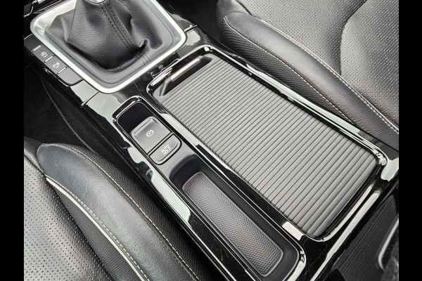 Kia Ceed 1.4 T-GDi ExecutiveLine | Navi | Pano | Trekhaak | Leer | Stoelverwarming | Keyless | Elek. stoelen |