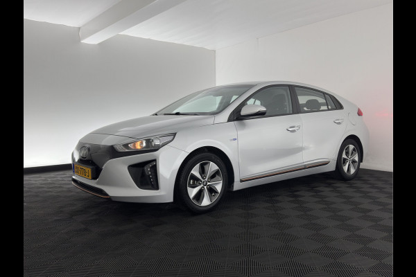 Hyundai IONIQ Comfort EV (INCL-BTW) Aut. *ADAPTIVE-CRUISE | DIGI-COCKPIT | SHIFTPADDLES | LANE-ASSIST | CCS-FASTLOADER | CRUISE | CAMERA | KEYLESS | DAB+ | NAVI-FULLMAP | ECC | PDC | 16"*