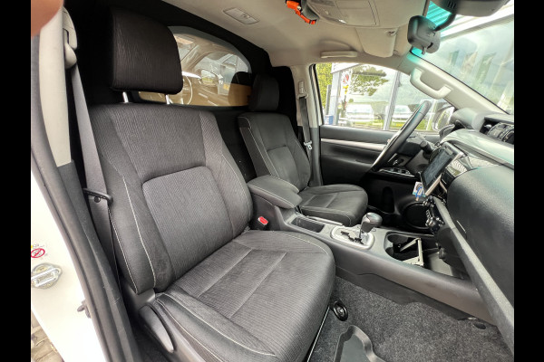 Toyota Hilux 2.4 D-4D-F Double Cab 5 persoons/Geel Kenteken