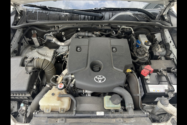 Toyota Hilux 2.4 D-4D-F Double Cab 5 persoons/Geel Kenteken