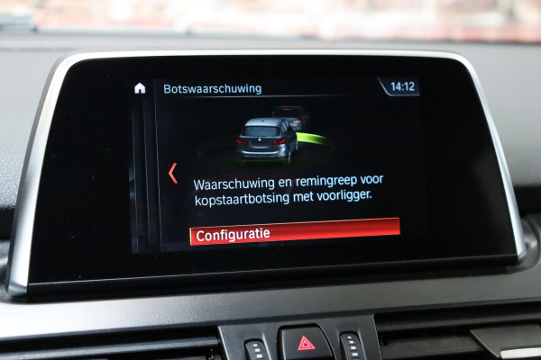 BMW 2 Serie Active Tourer 218i Executive Automaat / Navigatie / Trekhaak / Achteruitrijcamera / Climate Control / Sportstoel / Cruise Control / Bluetooth / Chrome Line / 16 Inch / Parkeerassistent / LED