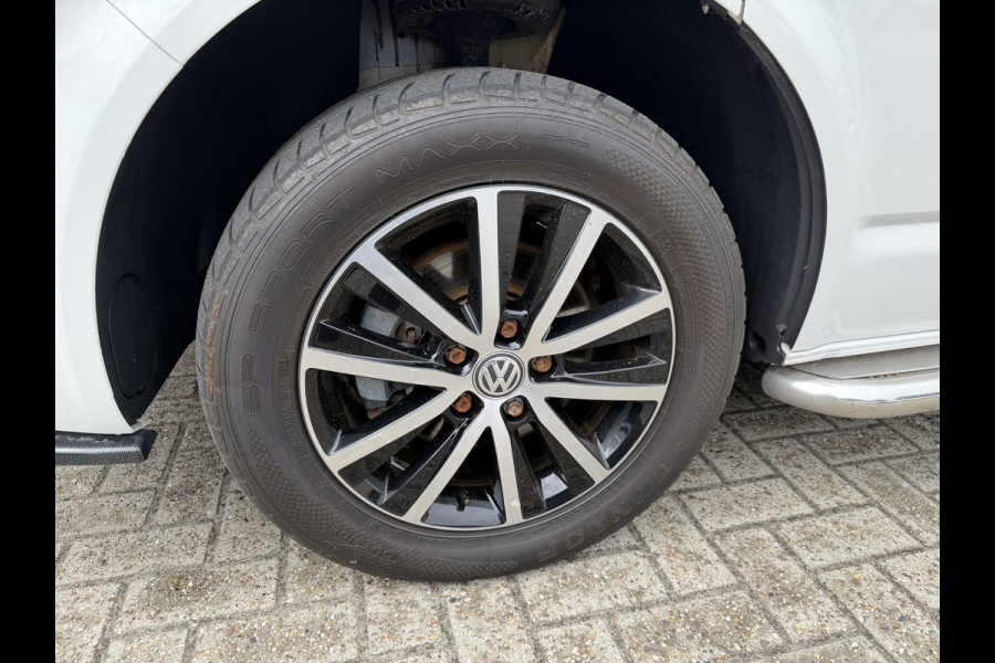 Volkswagen Transporter 2.0 TDI 150pk DSG automaat L2H1 DC 5 persoons Highline / vaste prijs rijklaar € 32.950 ex btw / lease vanaf € 538 / leer / cruise / airco / trekhaak 2500 kg / navigatie / euro 6 / bpm vrij !