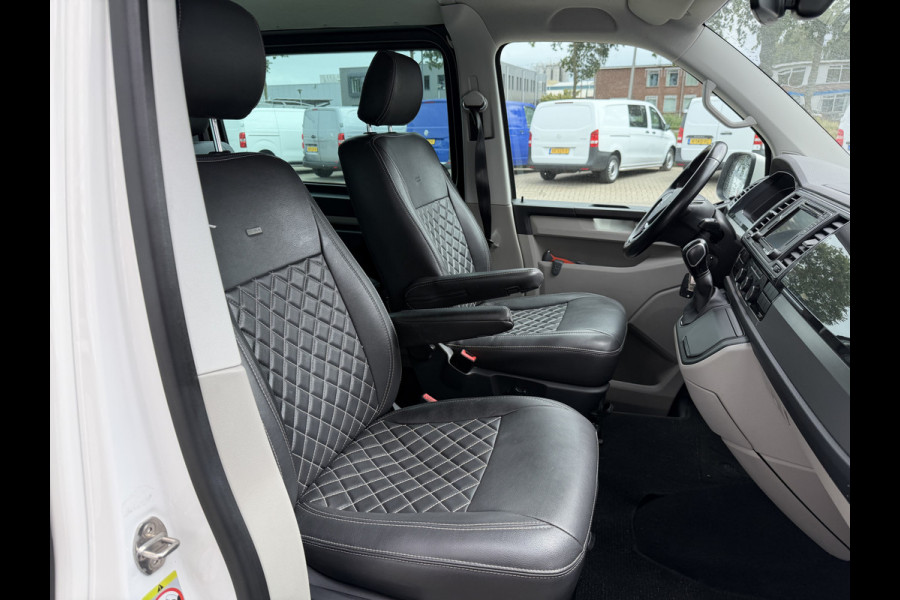 Volkswagen Transporter 2.0 TDI 150pk DSG automaat L2H1 DC 5 persoons Highline / vaste prijs rijklaar € 32.950 ex btw / lease vanaf € 538 / leer / cruise / airco / trekhaak 2500 kg / navigatie / euro 6 / bpm vrij !