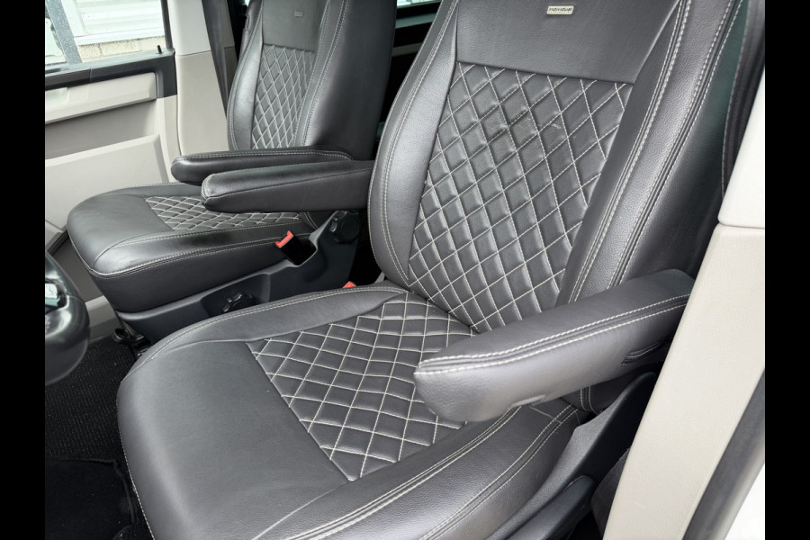 Volkswagen Transporter 2.0 TDI 150pk DSG automaat L2H1 DC 5 persoons Highline / vaste prijs rijklaar € 32.950 ex btw / lease vanaf € 538 / leer / cruise / airco / trekhaak 2500 kg / navigatie / euro 6 / bpm vrij !