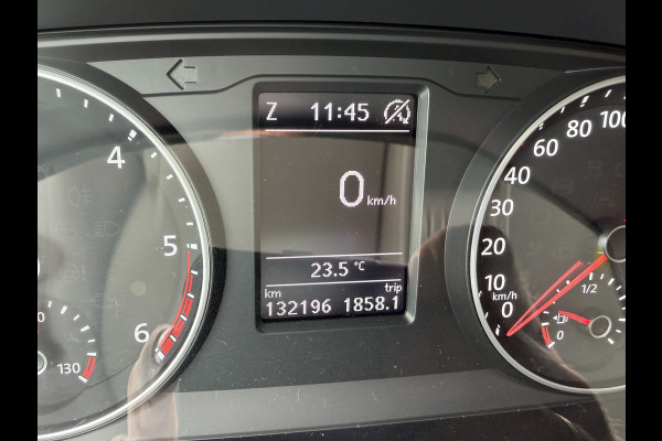 Volkswagen Transporter 2.0 TDI 150pk DSG automaat L2H1 DC 5 persoons Highline / vaste prijs rijklaar € 32.950 ex btw / lease vanaf € 538 / leer / cruise / airco / trekhaak 2500 kg / navigatie / euro 6 / bpm vrij !