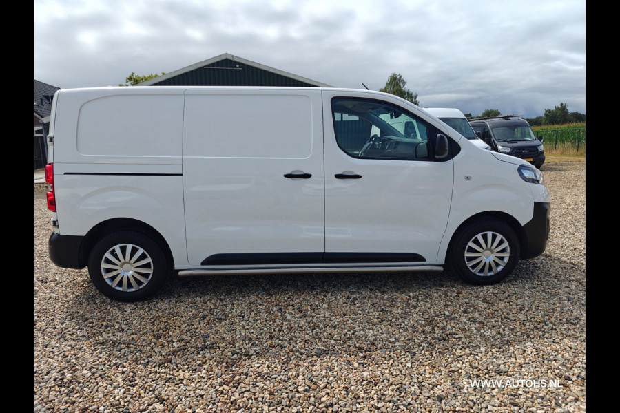 Opel Vivaro 1.5 CDTI L2H1 , Werkplaats inrichting , Euro 6 , 1e Eig. Camera , navi , cruise , in pracht staat.