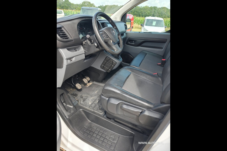 Opel Vivaro 1.5 CDTI L2H1 , Werkplaats inrichting , Euro 6 , 1e Eig. Camera , navi , cruise , in pracht staat.