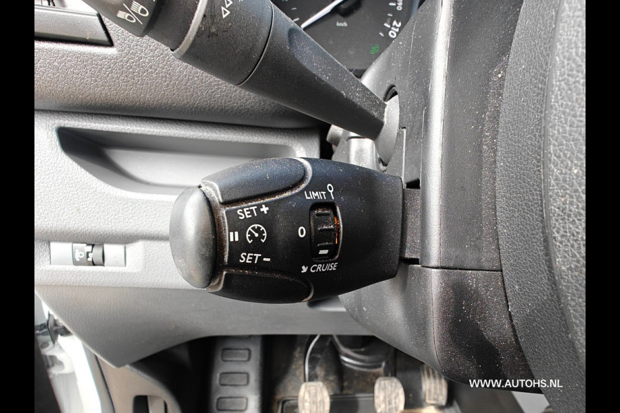 Opel Vivaro 1.5 CDTI L2H1 , Werkplaats inrichting , Euro 6 , 1e Eig. Camera , navi , cruise , in pracht staat.