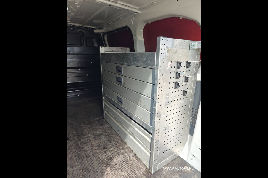 Opel Vivaro 1.5 CDTI L2H1 , Werkplaats inrichting , Euro 6 , 1e Eig. Camera , navi , cruise , in pracht staat.