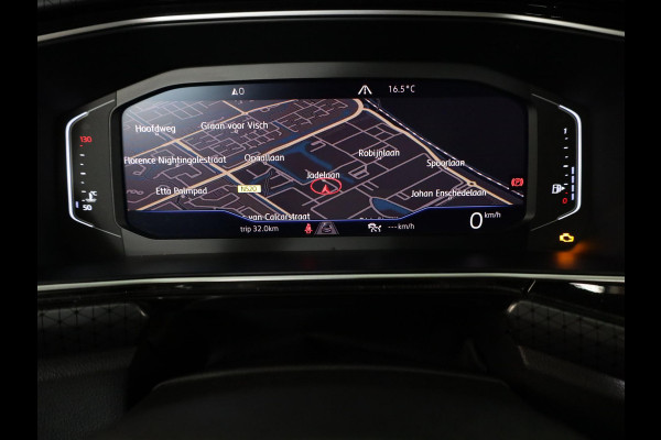 Volkswagen T-Cross 1.0 TSI Style 115pk 6bak| Navigatie| alarm| 17'LM-velgen | Extra getint glas