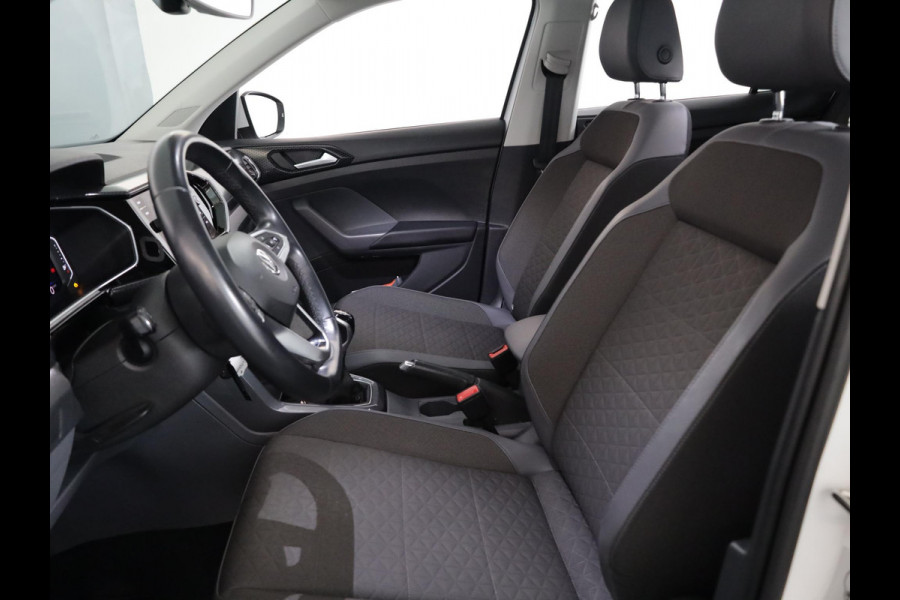 Volkswagen T-Cross 1.0 TSI Style 115pk 6bak| Navigatie| alarm| 17'LM-velgen | Extra getint glas