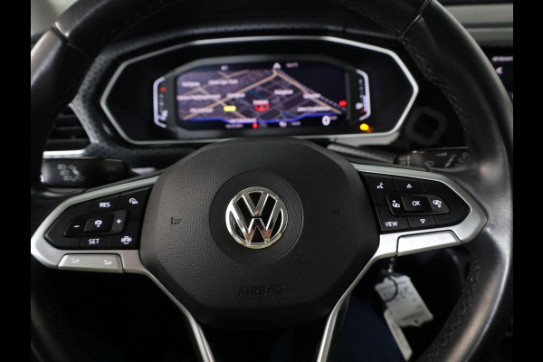 Volkswagen T-Cross 1.0 TSI Style 115pk 6bak| Navigatie| alarm| 17'LM-velgen | Extra getint glas