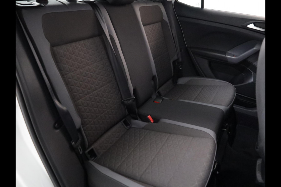 Volkswagen T-Cross 1.0 TSI Style 115pk 6bak| Navigatie| alarm| 17'LM-velgen | Extra getint glas