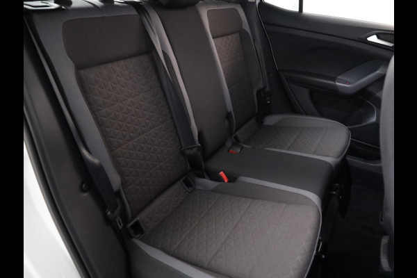 Volkswagen T-Cross 1.0 TSI Style 115pk 6bak| Navigatie| alarm| 17'LM-velgen | Extra getint glas