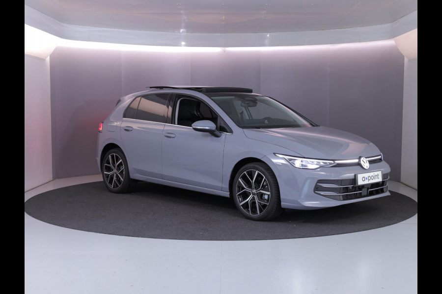 Volkswagen Golf 1.5 eHybrid Style Edition Navi| Pano.dak| el. trekhaak | Camera