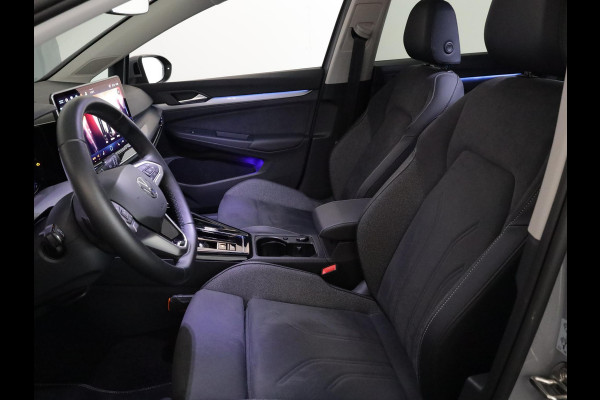 Volkswagen Golf 1.5 eHybrid Style Edition Navi| Pano.dak| el. trekhaak | Camera